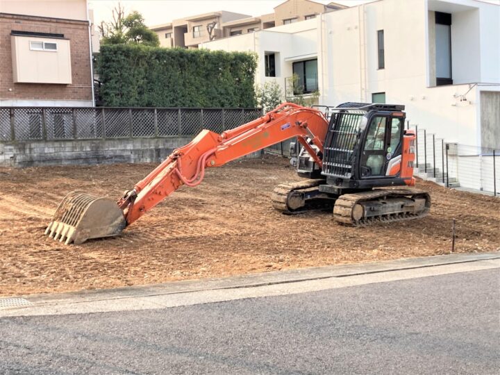 <strong><span style="color:#002a8d" class="inline-text-color">整地</span></strong>